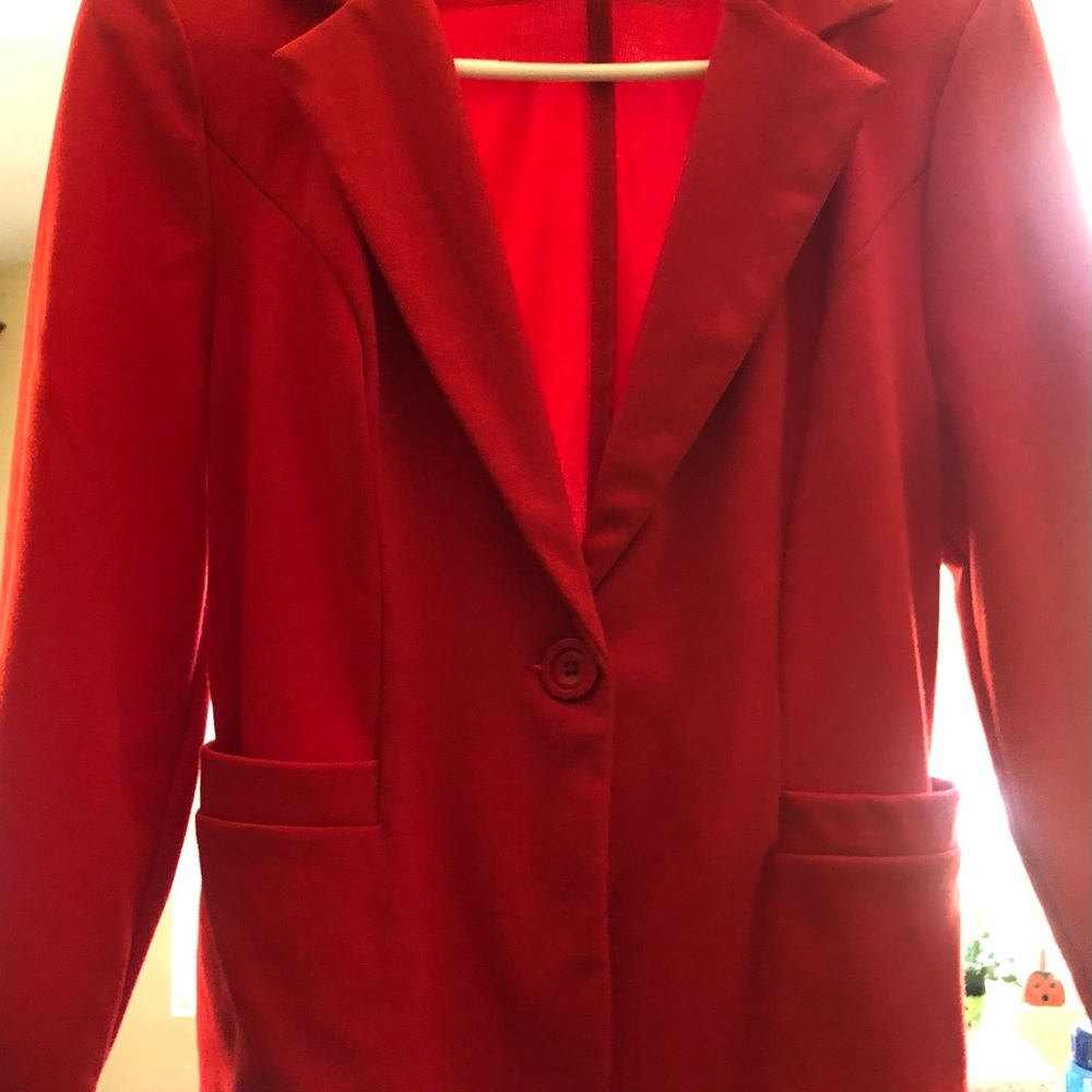 Made in USA❤️. Poly/spandex blend, lightweight jacket. Shirred arms.